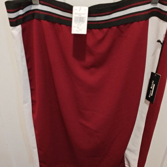 HAUTE MONDE BURGUNDY AND WHITE SKIRT (SIZE 3X) WITH TAGS BRAND NEW - Picture 5 of 6